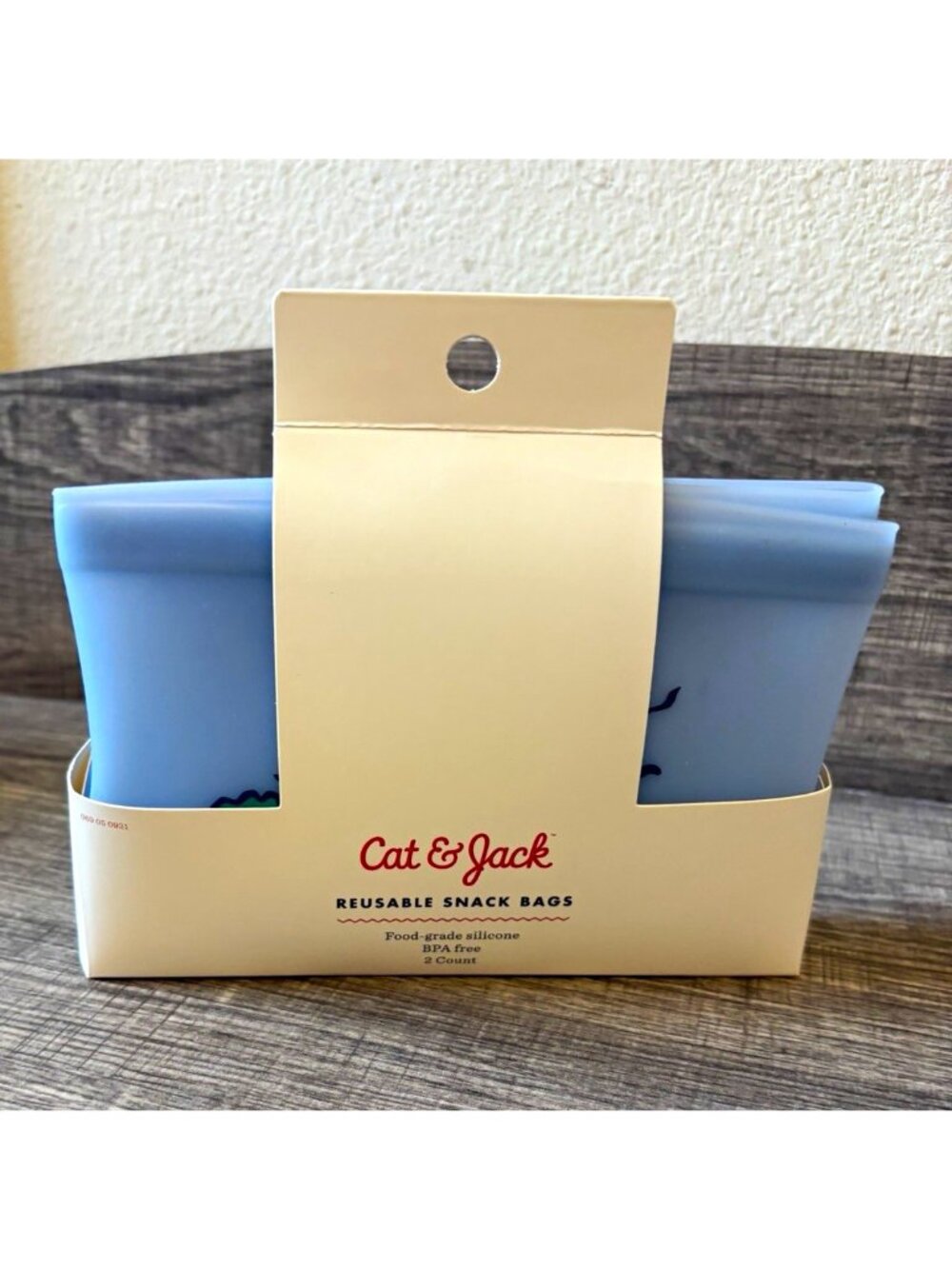 Cat & Jack Reusable Snack Bags BPA Free Small 2-Pack Blue Silicone